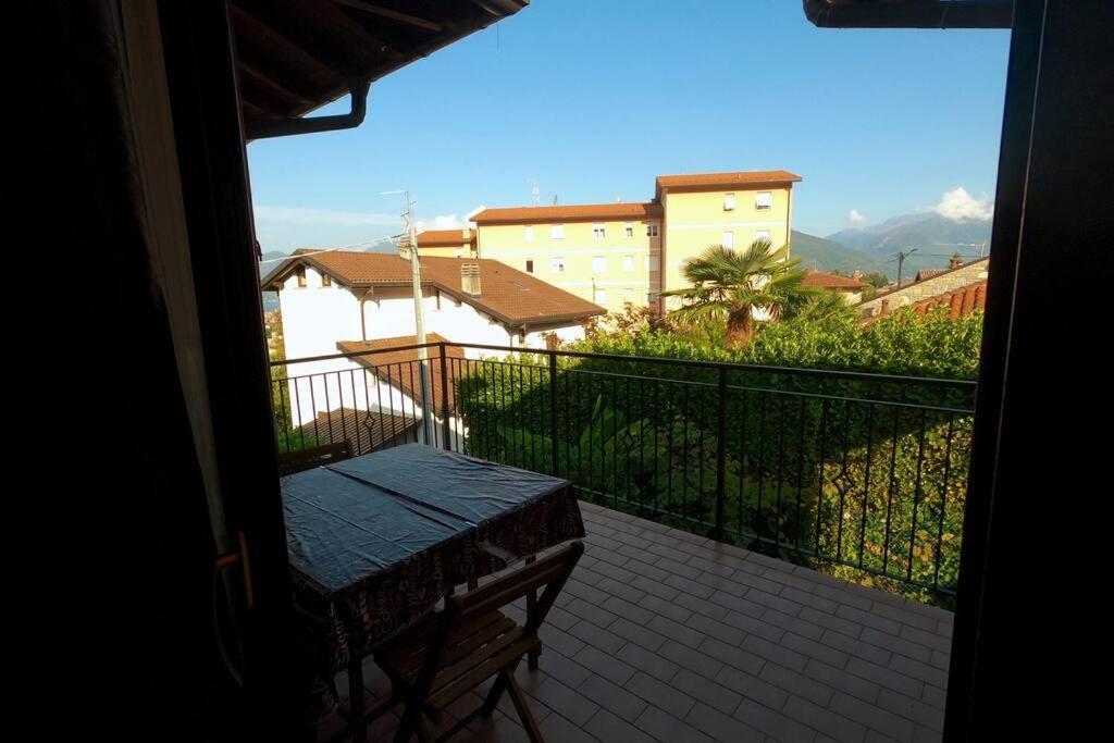 Hygge Holiday House Luino Buitenkant foto